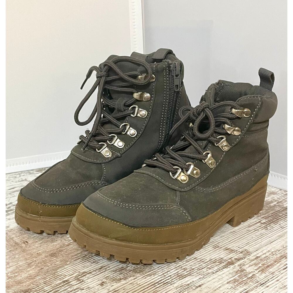 Steve Madden Children’s Grey Boots Size 1